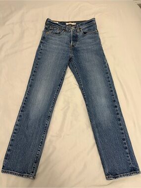 Levi’s Women’s Wedgie Straight Jeans